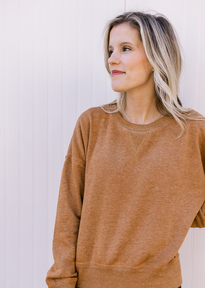 Acid Wash Sweatshirt in Amber