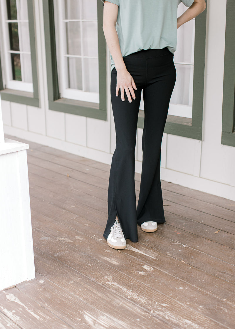 Black Ribbed Flare Leggings