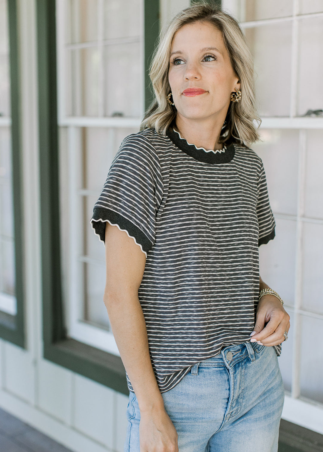 Charcoal and Ivory Scallop Tee