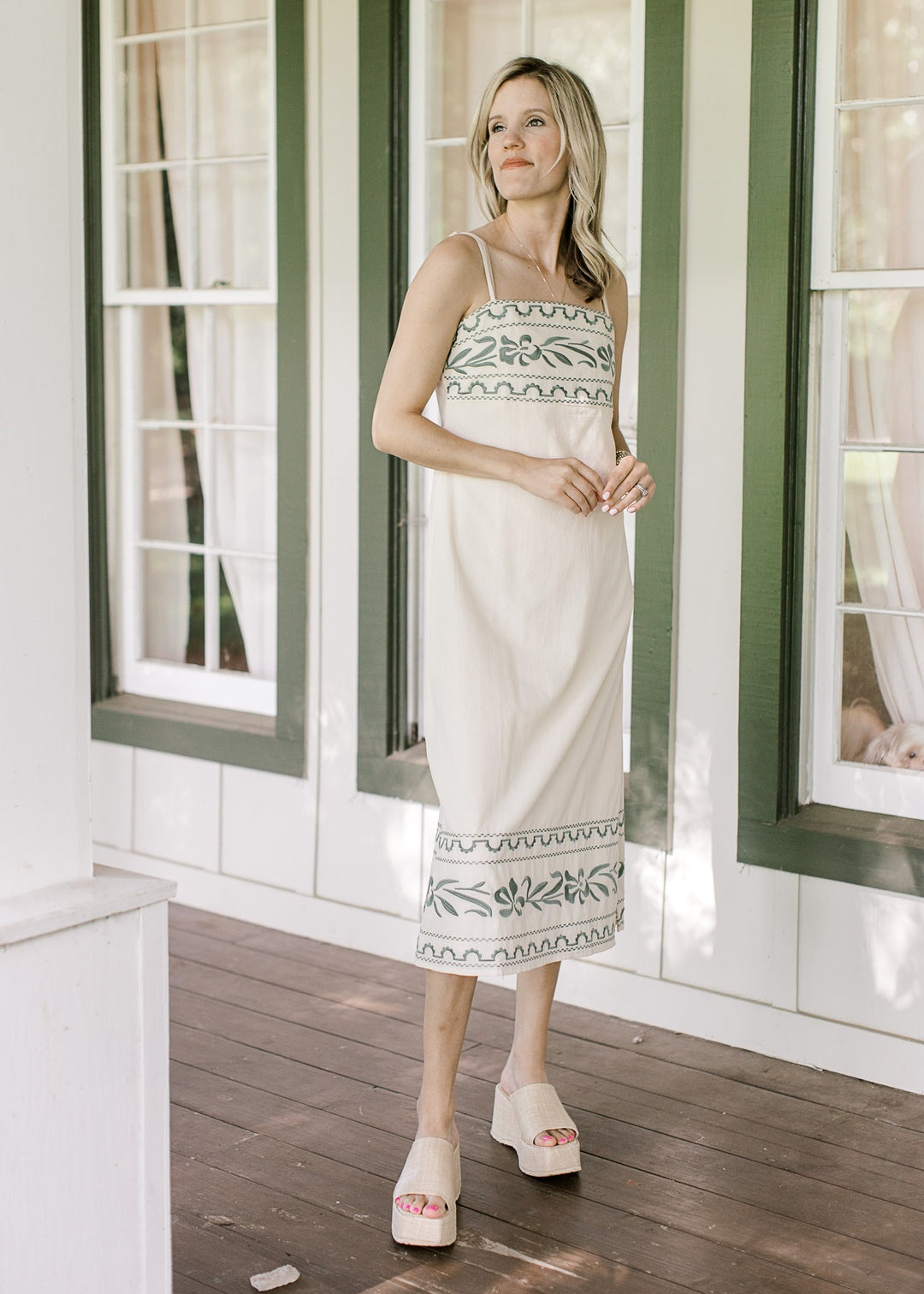 Feminina Spaghetti Strap Dress