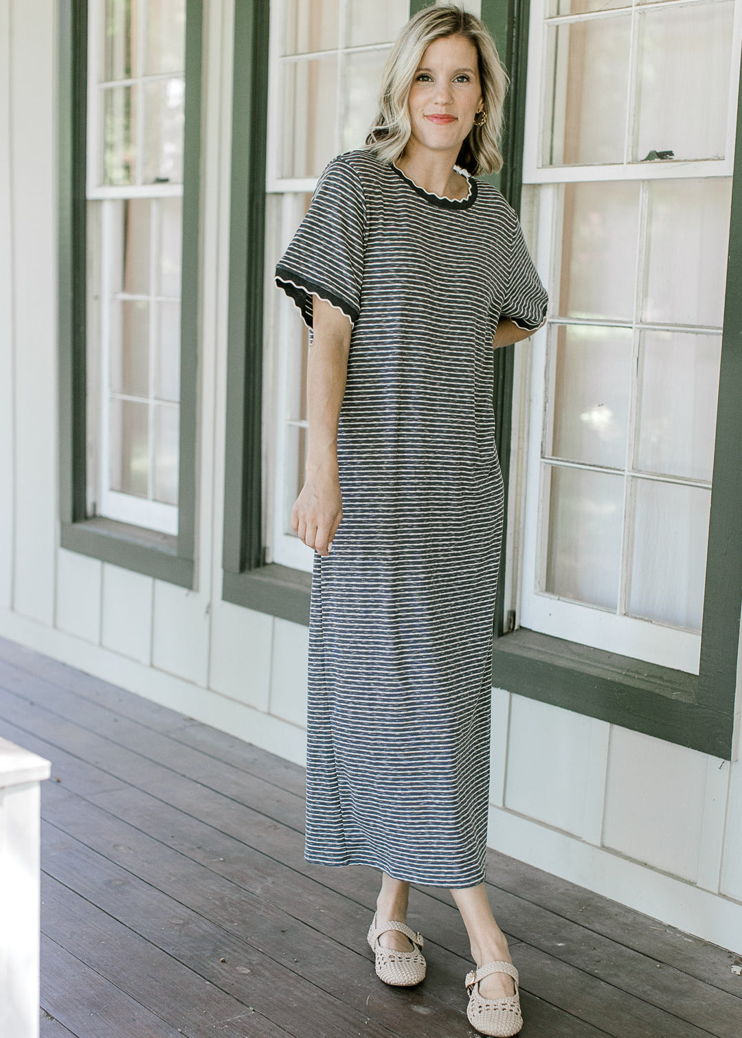 Charcoal and Ivory Scallop Maxi