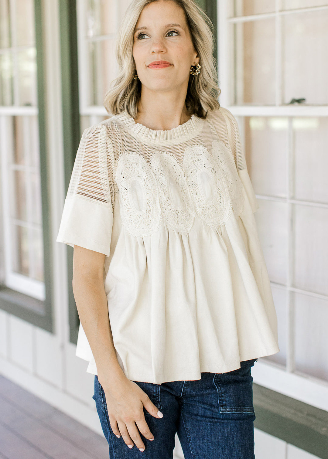 Ivory Medallion Top