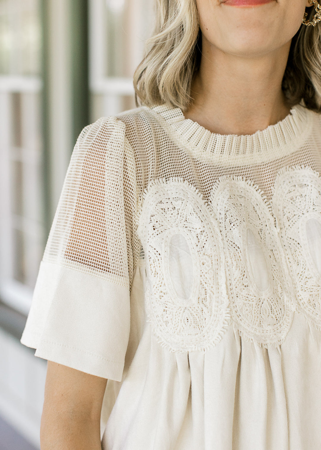 Ivory Medallion Top