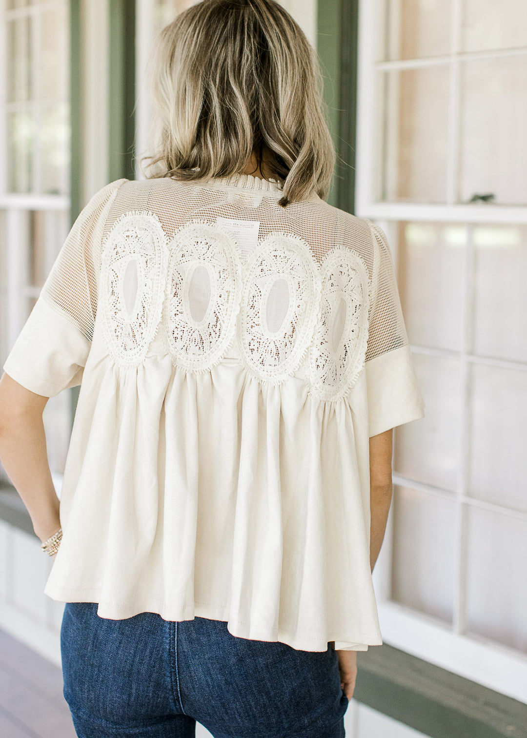 Ivory Medallion Top