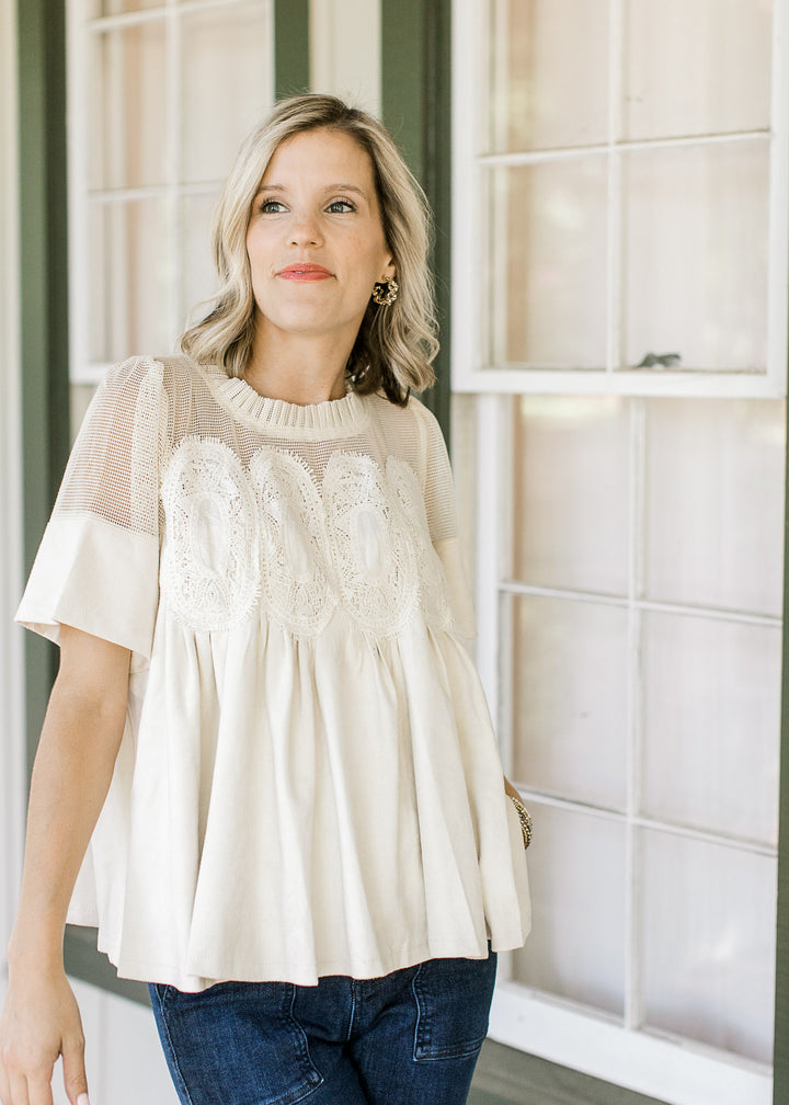 Ivory Medallion Top