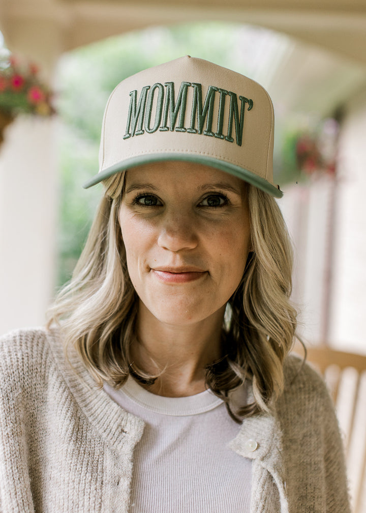 MOMMIN’ Baseball Cap