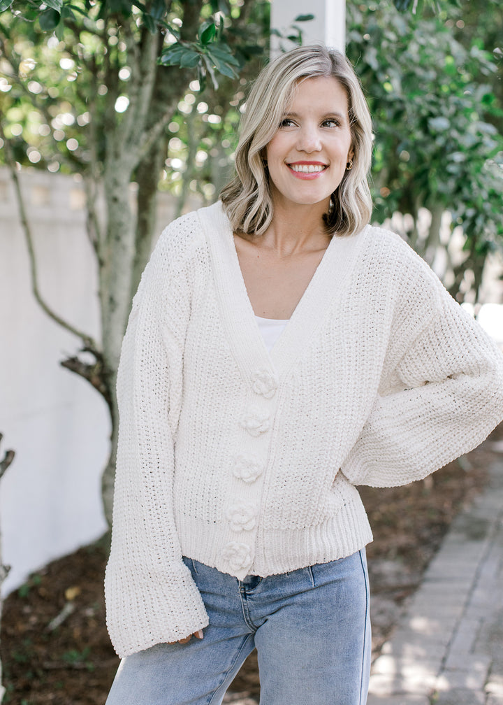 Powder Cream Knit Button Sweater