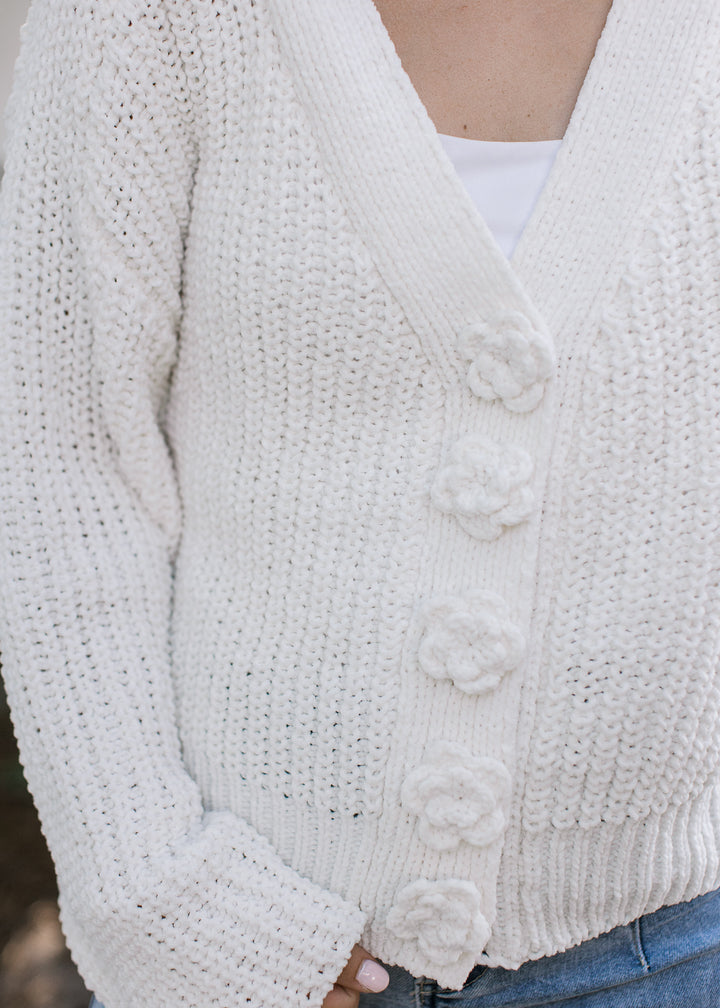 Powder Cream Knit Button Sweater