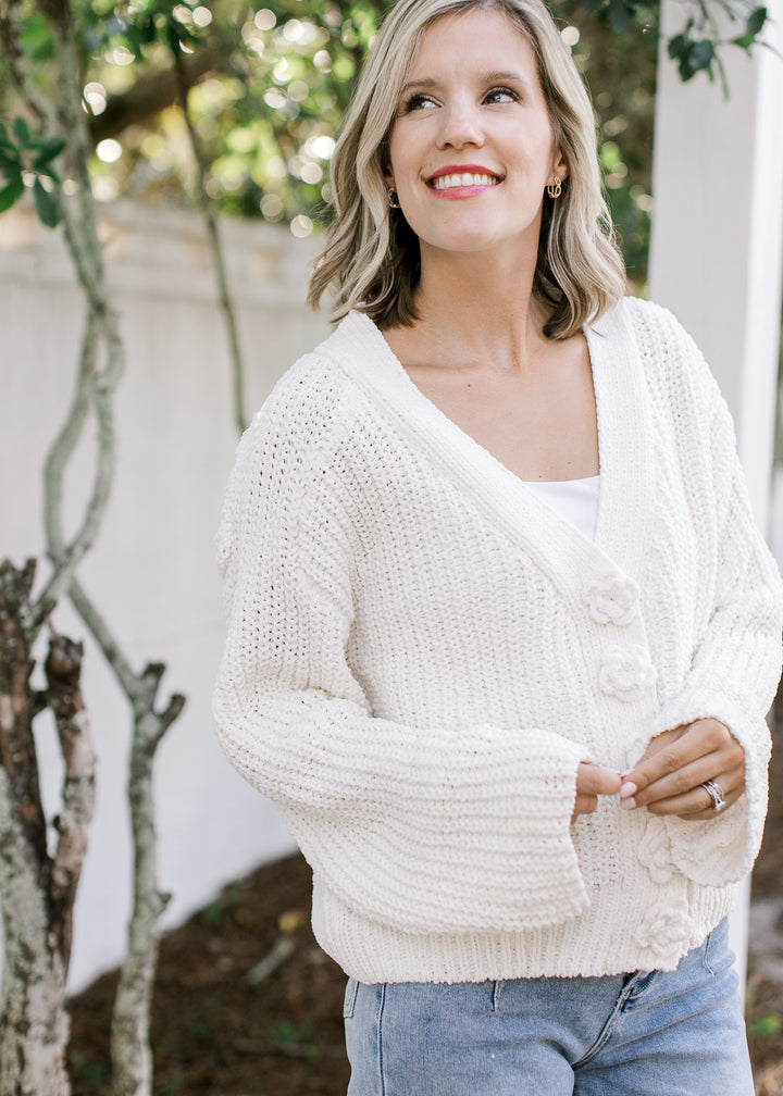 Powder Cream Knit Button Sweater